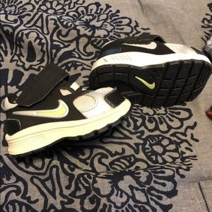 Baby Nike shoes size 2cw